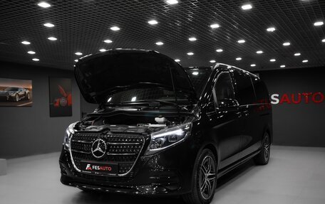 Mercedes-Benz V-Класс, 2024 год, 15 490 000 рублей, 32 фотография