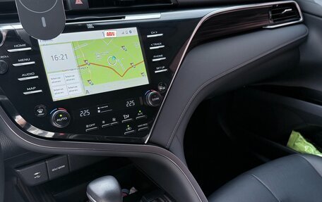 Toyota Camry, 2020 год, 4 000 000 рублей, 7 фотография