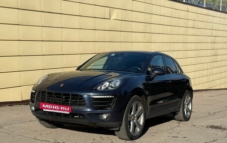 Porsche Macan I рестайлинг, 2016 год, 3 200 000 рублей, 3 фотография