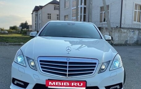 Mercedes-Benz E-Класс, 2011 год, 2 000 000 рублей, 3 фотография
