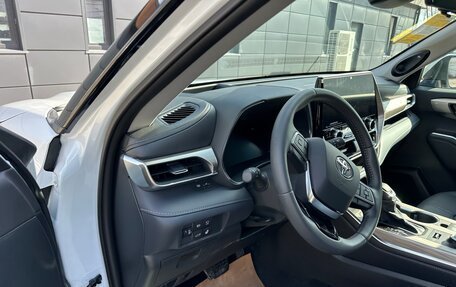 Toyota Highlander, 2025 год, 5 100 000 рублей, 10 фотография