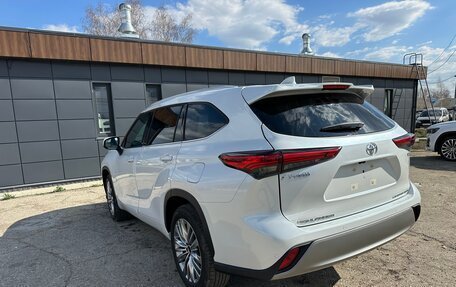 Toyota Highlander, 2025 год, 5 100 000 рублей, 6 фотография