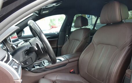 BMW 7 серия, 2018 год, 3 550 000 рублей, 7 фотография