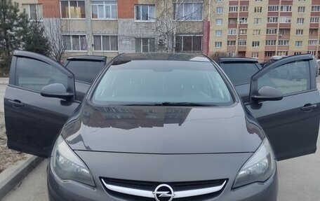 Opel Astra J, 2014 год, 1 055 000 рублей, 13 фотография