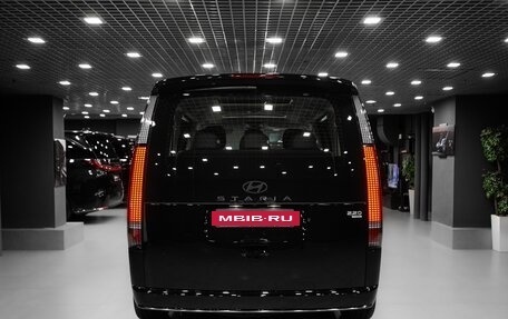 Hyundai Staria, 2025 год, 7 490 000 рублей, 4 фотография