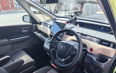 Honda Freed II, 2018 год, 1 650 000 рублей, 10 фотография