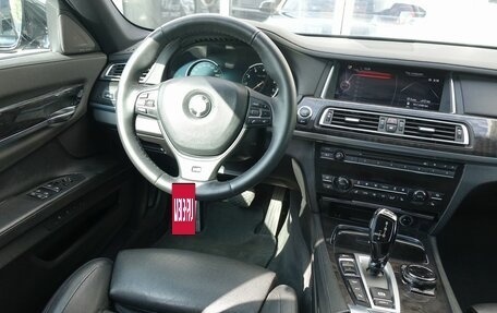 BMW 7 серия, 2014 год, 1 990 000 рублей, 10 фотография