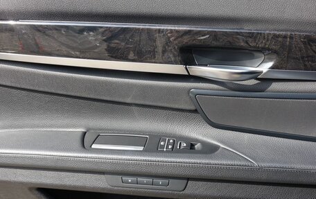 BMW 7 серия, 2014 год, 1 990 000 рублей, 28 фотография