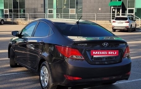 Hyundai Solaris II рестайлинг, 2015 год, 849 000 рублей, 2 фотография