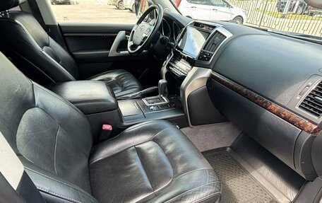 Toyota Land Cruiser 200, 2014 год, 3 780 000 рублей, 13 фотография