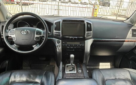 Toyota Land Cruiser 200, 2014 год, 3 780 000 рублей, 17 фотография