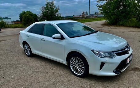 Toyota Camry, 2015 год, 2 150 000 рублей, 3 фотография