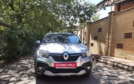 Renault Sandero II рестайлинг, 2022 год, 1 860 000 рублей, 9 фотография
