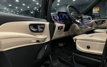 Mercedes-Benz V-Класс, 2024 год, 14 990 000 рублей, 9 фотография