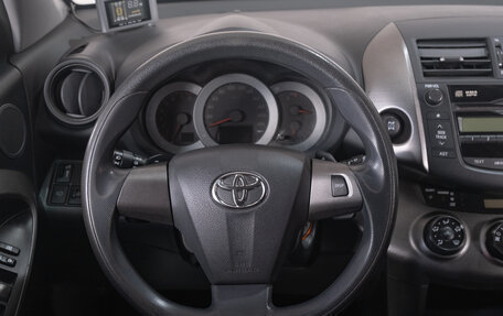 Toyota RAV4, 2011 год, 1 699 000 рублей, 13 фотография