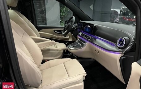 Mercedes-Benz V-Класс, 2024 год, 14 990 000 рублей, 22 фотография