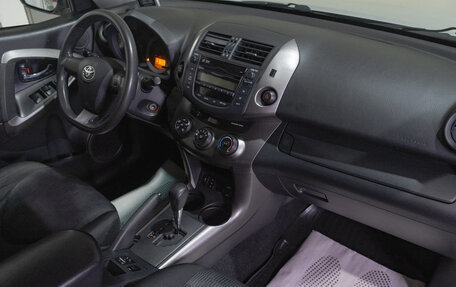 Toyota RAV4, 2011 год, 1 699 000 рублей, 17 фотография