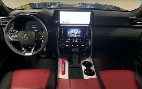 Lexus LX, 2024 год, 18 890 000 рублей, 9 фотография