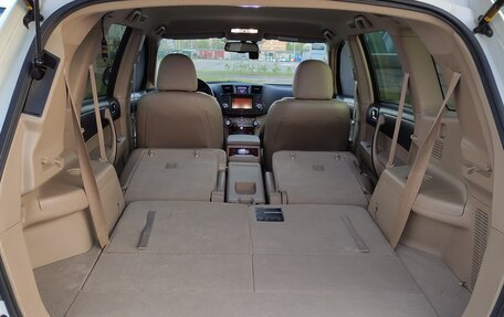Toyota Highlander III, 2012 год, 2 500 000 рублей, 35 фотография