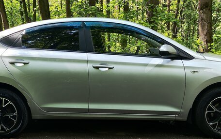 Hyundai Solaris II рестайлинг, 2017 год, 1 399 999 рублей, 4 фотография