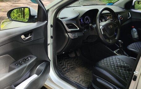 Hyundai Solaris II рестайлинг, 2017 год, 1 399 999 рублей, 10 фотография