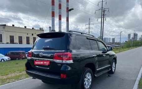 Toyota Land Cruiser 200, 2019 год, 6 100 000 рублей, 4 фотография