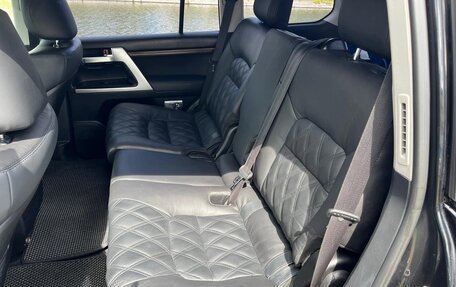 Toyota Land Cruiser 200, 2019 год, 6 100 000 рублей, 15 фотография