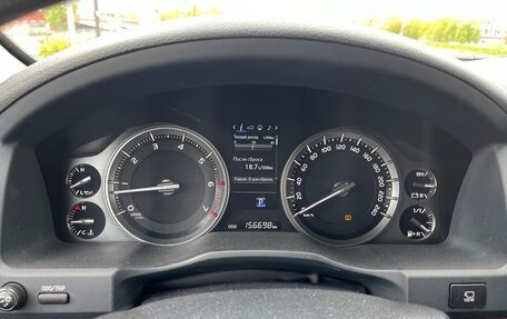 Toyota Land Cruiser 200, 2019 год, 6 100 000 рублей, 24 фотография