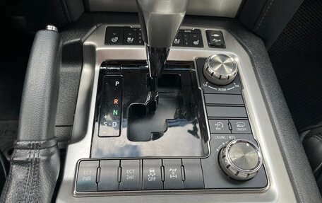 Toyota Land Cruiser 200, 2019 год, 6 100 000 рублей, 27 фотография