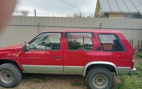 Nissan Terrano II рестайлинг, 1995 год, 800 000 рублей, 6 фотография