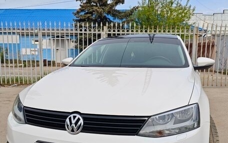 Volkswagen Jetta VI, 2013 год, 1 250 000 рублей, 3 фотография