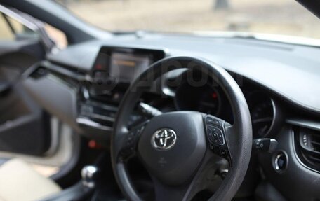 Toyota C-HR I рестайлинг, 2019 год, 1 750 000 рублей, 13 фотография