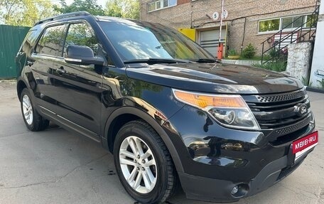 Ford Explorer VI, 2013 год, 1 799 000 рублей, 2 фотография