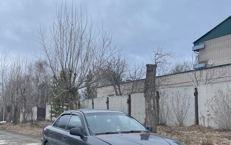 Mitsubishi Carisma I, 2001 год, 135 000 рублей, 2 фотография