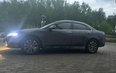 Honda Accord VII рестайлинг, 2004 год, 750 000 рублей, 2 фотография