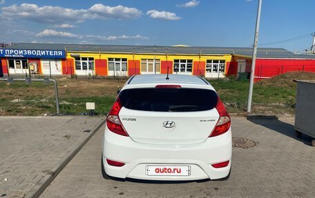 Hyundai Solaris II рестайлинг, 2013 год, 780 000 рублей, 5 фотография