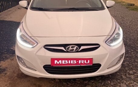 Hyundai Solaris II рестайлинг, 2013 год, 780 000 рублей, 2 фотография