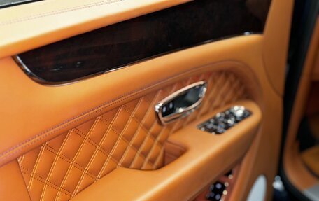 Bentley Bentayga I, 2021 год, 24 777 776 рублей, 14 фотография