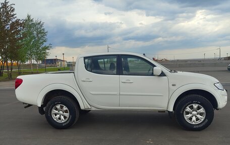 Mitsubishi L200 IV рестайлинг, 2011 год, 1 077 000 рублей, 4 фотография