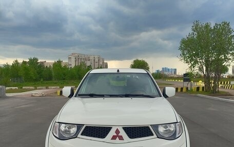 Mitsubishi L200 IV рестайлинг, 2011 год, 1 077 000 рублей, 7 фотография