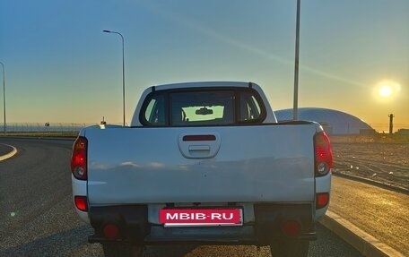 Mitsubishi L200 IV рестайлинг, 2011 год, 1 077 000 рублей, 10 фотография