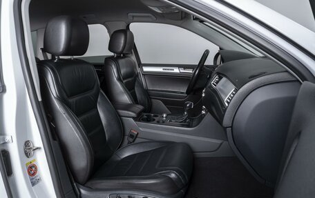 Volkswagen Touareg III, 2014 год, 2 085 000 рублей, 8 фотография