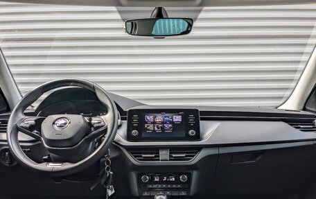 Skoda Rapid II, 2021 год, 1 790 000 рублей, 14 фотография