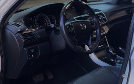 Honda Accord IX рестайлинг, 2013 год, 1 750 000 рублей, 11 фотография