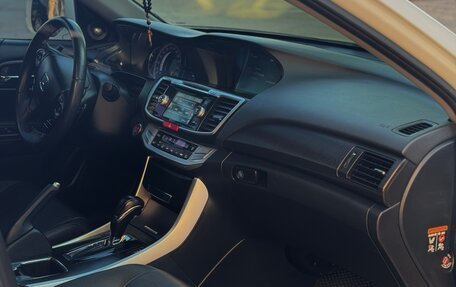 Honda Accord IX рестайлинг, 2013 год, 1 750 000 рублей, 8 фотография