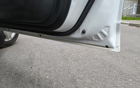 Nissan Tiida, 2005 год, 520 000 рублей, 6 фотография