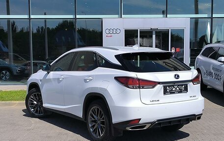 Lexus RX IV рестайлинг, 2020 год, 5 770 000 рублей, 7 фотография