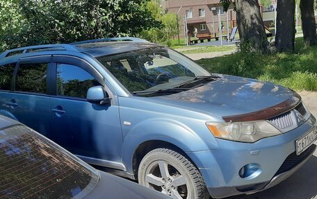 Mitsubishi Outlander III рестайлинг 3, 2006 год, 880 000 рублей, 2 фотография