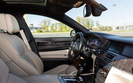 BMW 7 серия, 2010 год, 2 300 000 рублей, 13 фотография