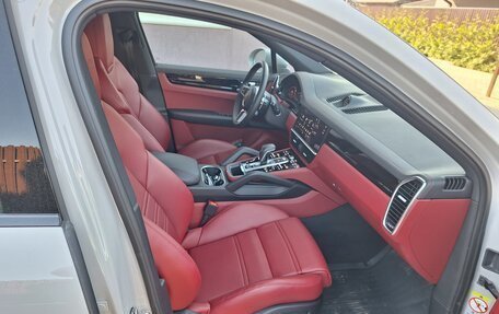 Porsche Cayenne III, 2021 год, 13 750 000 рублей, 4 фотография